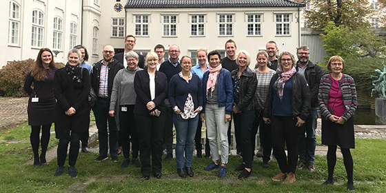 Kalenderen og bladenes falmende farver afslører, at sommeren officielt er forbi. Den dejlige danske sommer til trods blev der arbejdet fokuseret i projekt esas, og vi er nu trådt ind i et travlt efterår med fokus på fortsat udvikling, implementering, forberedelse til konvertering og meget mere.