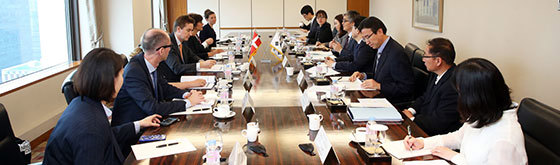 Aftale-om-udveksling-af-studerende-med-Sydkorea.jpg Aftale-om-udveksling-af-studerende-med-Sydkorea.jpg