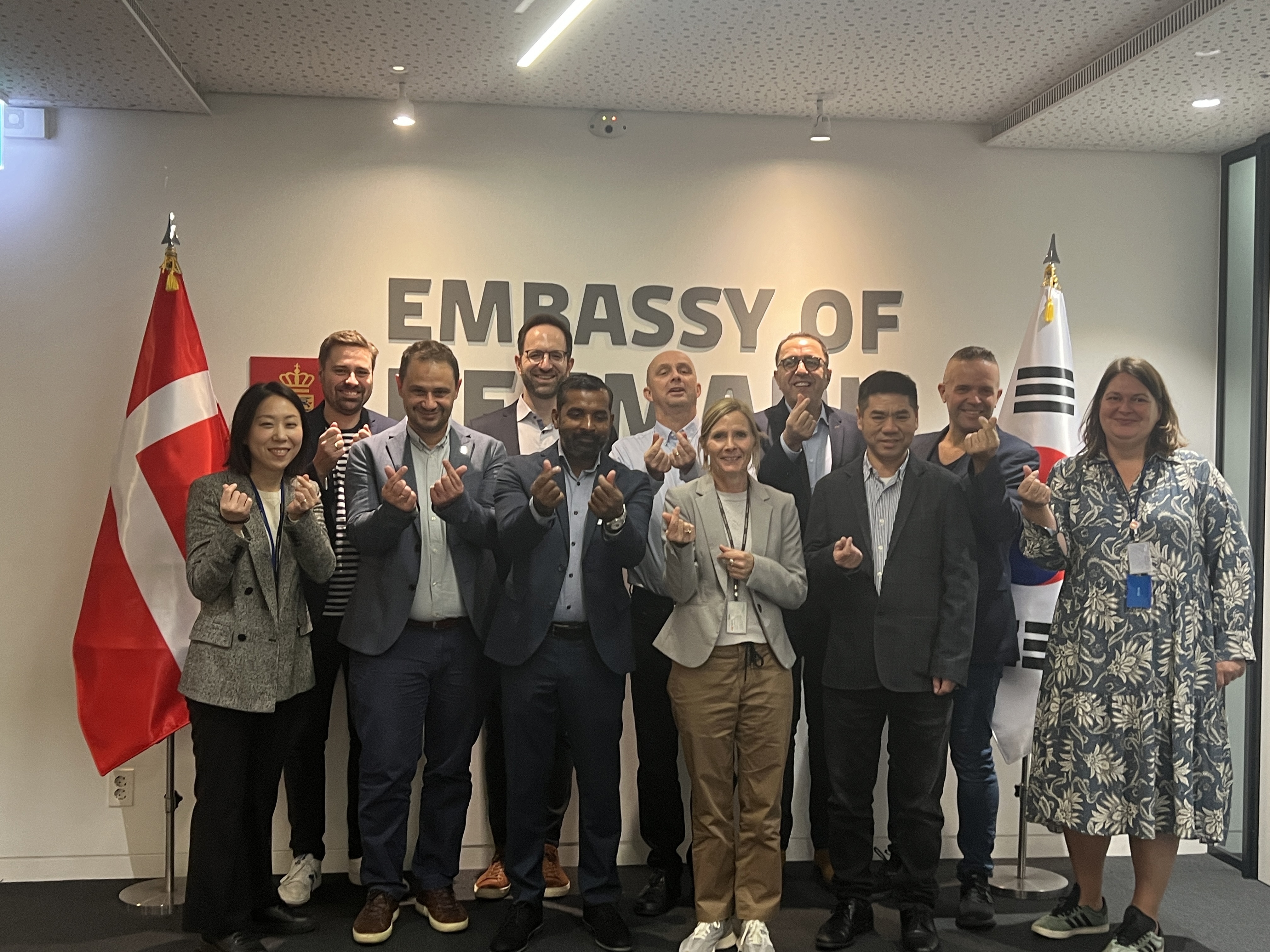 Foto fra et projekt, som tidligere har modtaget GINP-støtte, hvor SDU samarbejdede med koreanske aktører på robotteknologi-området