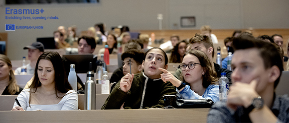 Erasmus Mundus Studerende i auditorium