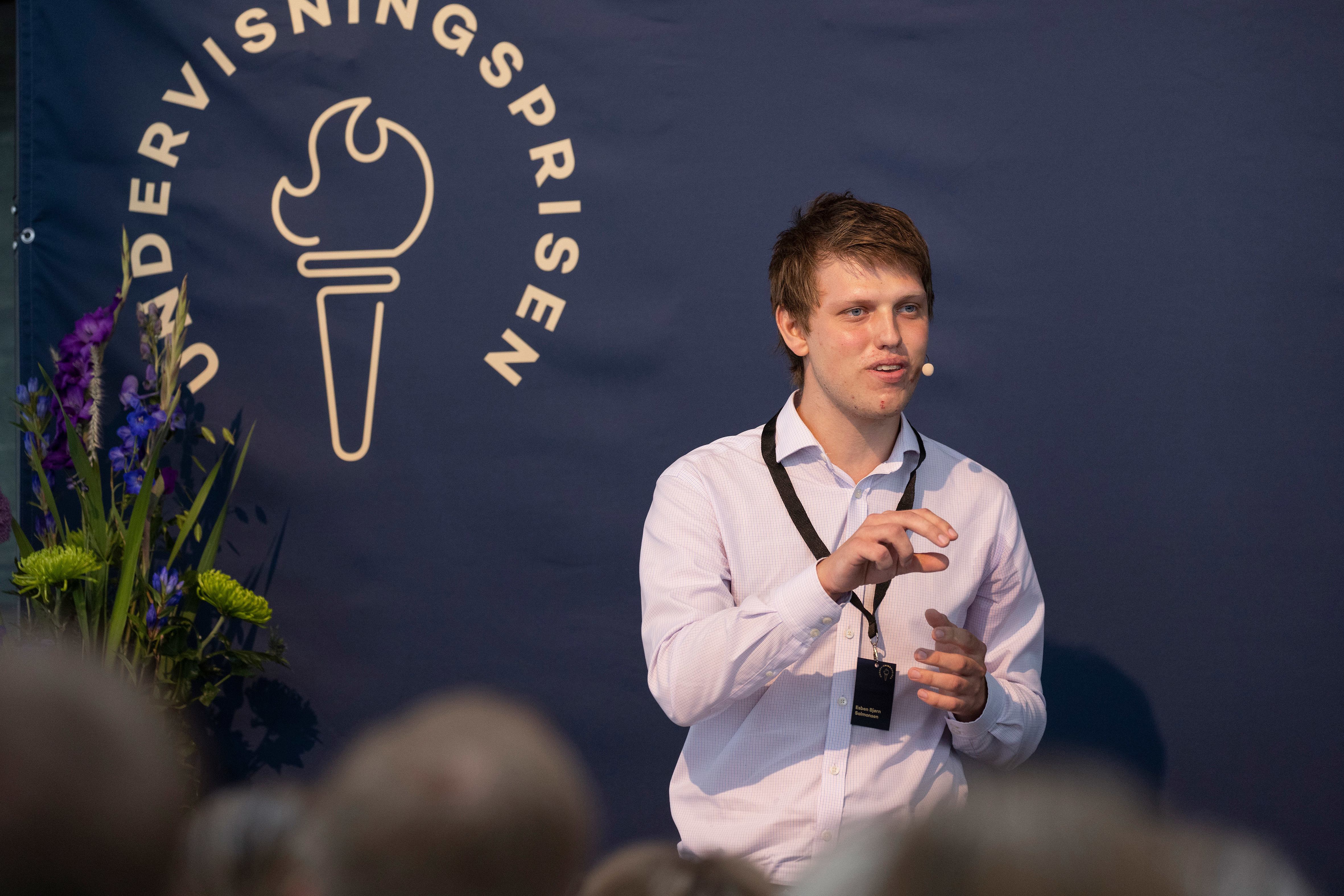 Forperson for Danske Studerendes Fællesråd, Esben Bjørn Salmonsen, holder tale ved årets prisuddeling.